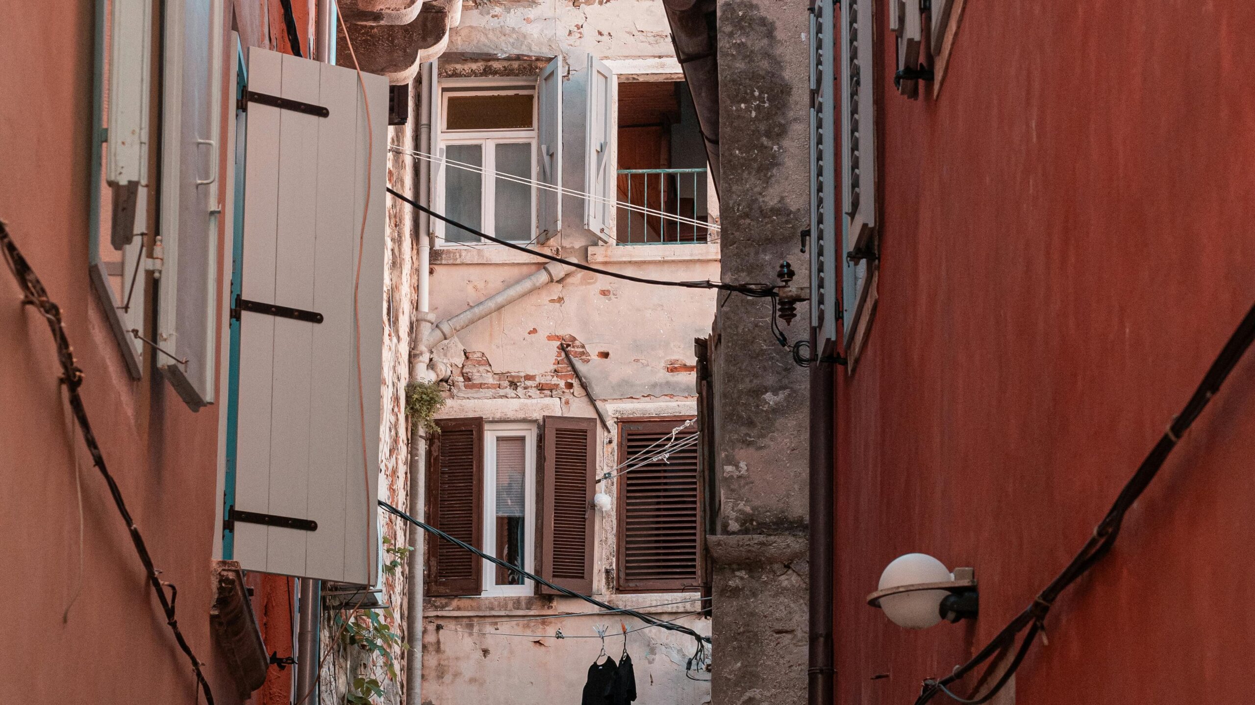 Construction of homes pre-1990s used asbestos widely