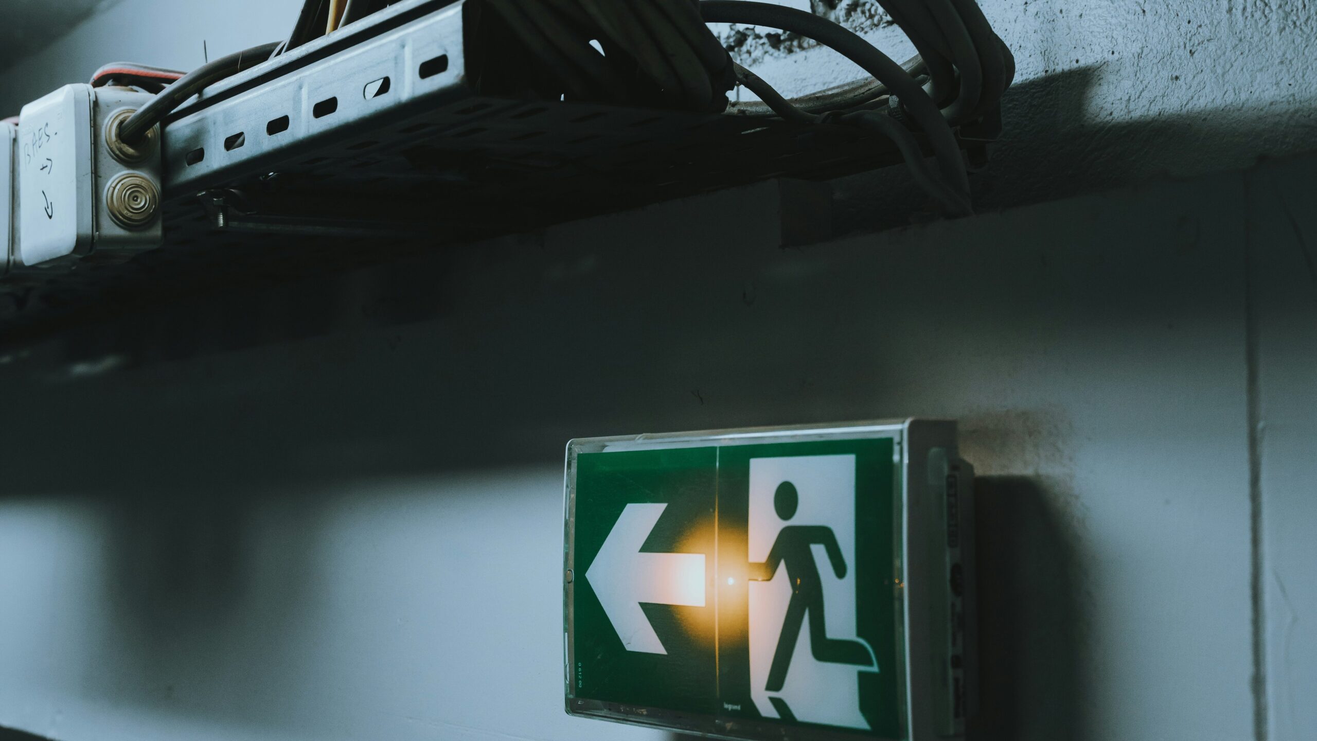 Engineering vibration safety assessments and testing include using engineering controls, providing PPE, and eliminating unnecessary vibration sources.